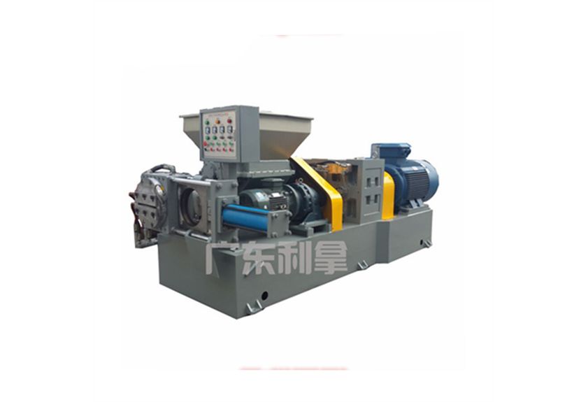 電線(xiàn)電纜壓出機(jī)：工業(yè)制造的精密伙伴