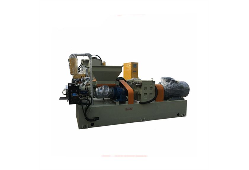 熔噴布擠出機：現代工業中的高效過濾材料制造者